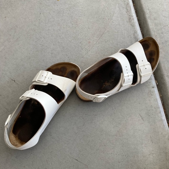 PRE-LOVED BIRKENSTOCK*MILANO WHITE LEATHER*US SIZE W 10-10.5/M 8-8.5*EU SIZE 41 - Picture 2 of 6